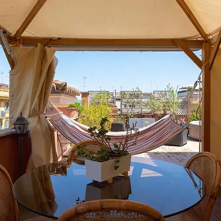 Penthouse With Jacuzzi